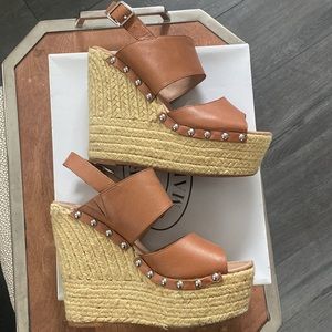 Steve Madden Jummbo cognac leather wedges